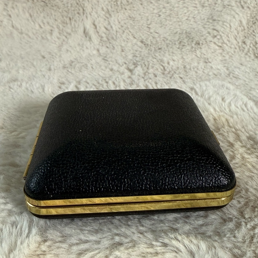 Linden Vintage Compact Clamshell Travel Wind-Up Alarm Clock Works Great! - Picture 4 of 5